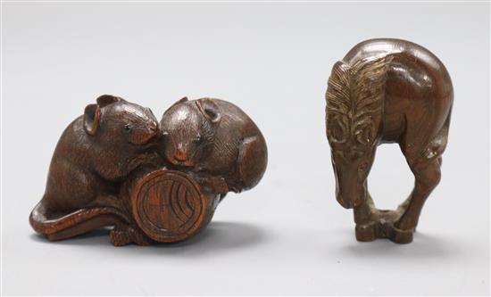 A 19th century Japanese wood netsuke of two rats with Daikokus mallet and a wood netsuke of a horse, (568, 580)